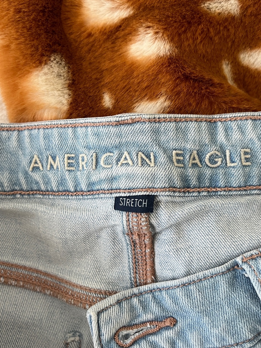 American Eagle Dreamy Drape Super High Rise Baggy Wide Leg Jeans - Picture 3 of 7